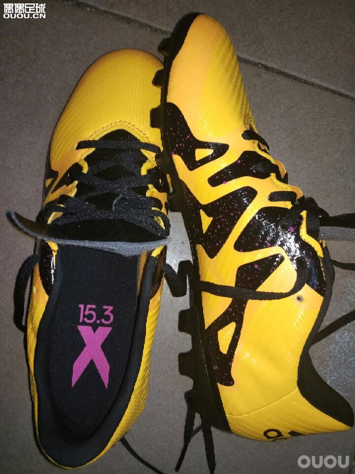 求鉴定,昨天在澳门去大三巴街道的阿迪达斯店购买的,原价459折扣后365相当人民币302元,X15.3系列!