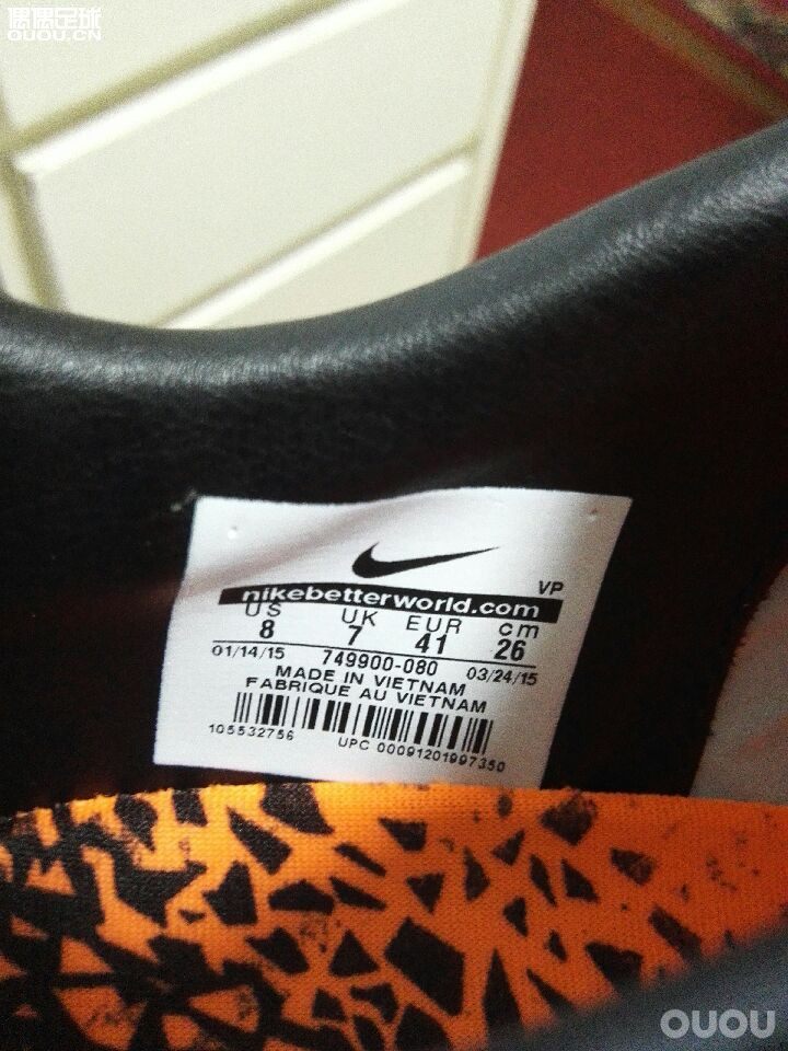 淘宝入的毒蜂2顶级帮忙鉴定下