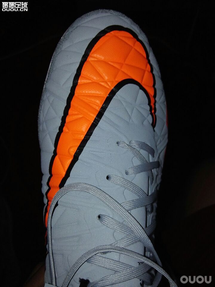 淘宝入的毒蜂2顶级帮忙鉴定下