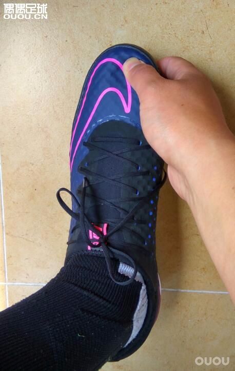 好吧,我承认我没控制住,又入了一双mercurialX