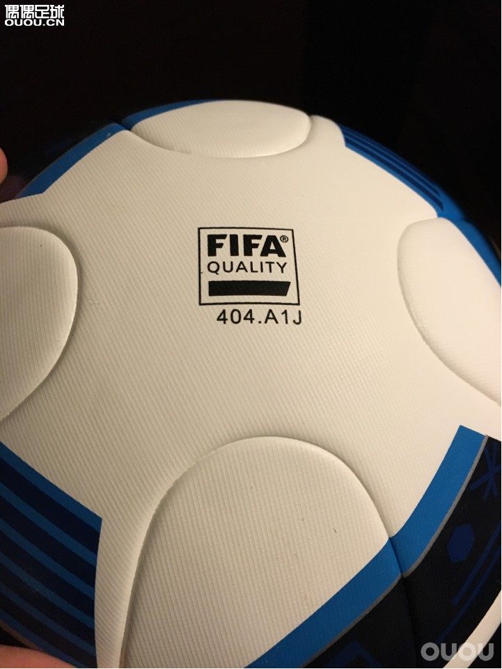 請問這正嗎?還有是什麼等級的?謝謝大神們???