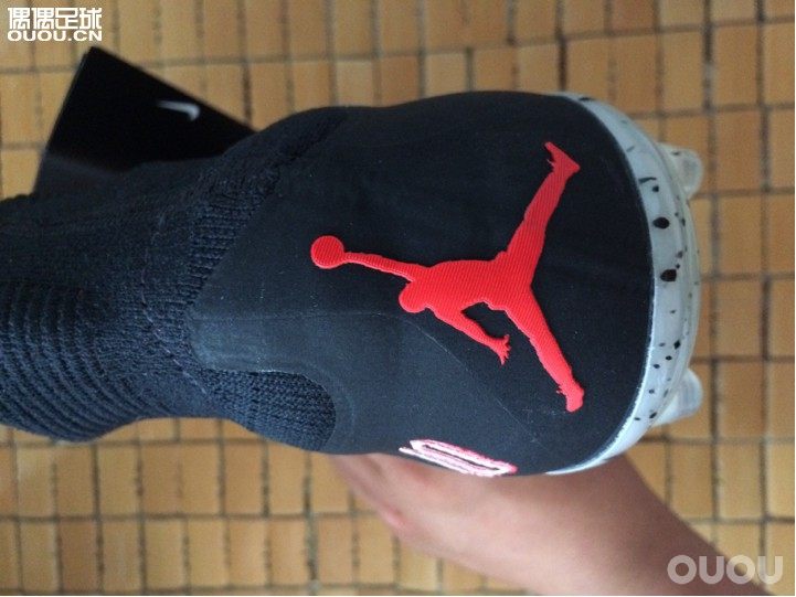 NIKE HyperVenom Phantom II FG