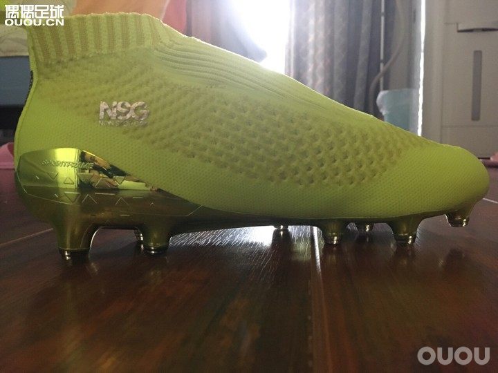 作为颜值控我还是没有忍住!     