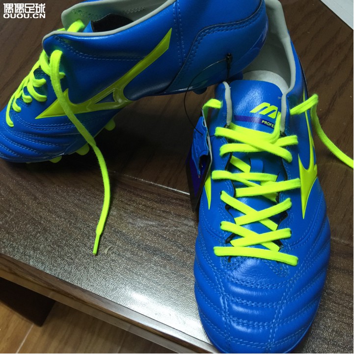 韩淘Mizuno morelia neo kl ag到手了。11号下单,17号收货,顺便求大神鉴定。