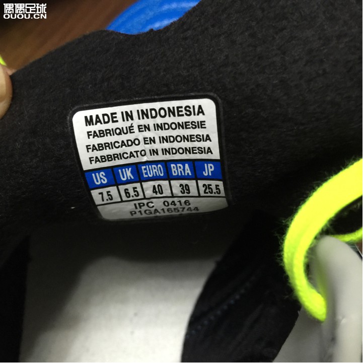 韩淘Mizuno morelia neo kl ag到手了。11号下单,17号收货,顺便求大神鉴定。