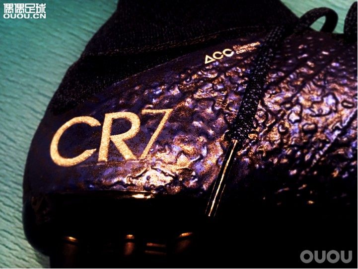 土豪战友送的八一?,惊艳,太漂亮了,期待下周的实战????另祝各位当过兵和正在当兵的兄弟八一快乐???