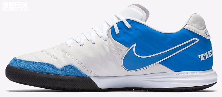 传奇6顶级小场鞋 白蓝新配色发布