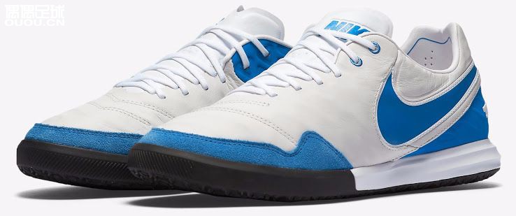 传奇6顶级小场鞋 白蓝新配色发布