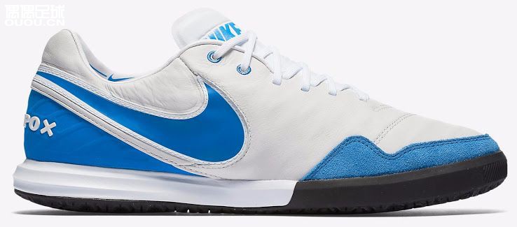 传奇6顶级小场鞋 白蓝新配色发布