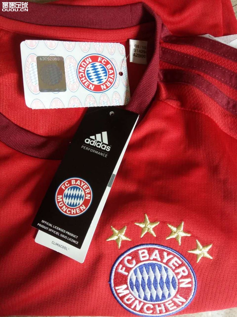 有买家说球衣上的二维码扫不了 怀疑不是正品