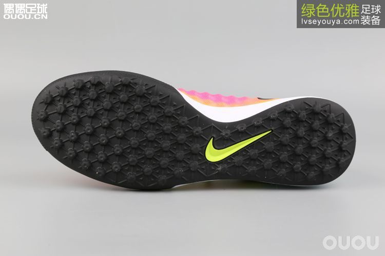 鬼牌二代足球鞋重装上阵!