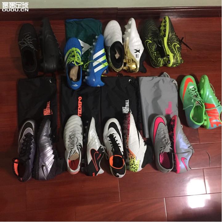坐等球鞋的到来,也感谢老妈的礼物!
