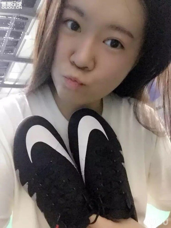 我的情人节礼物 超喜欢?恭喜内马尔夺金??