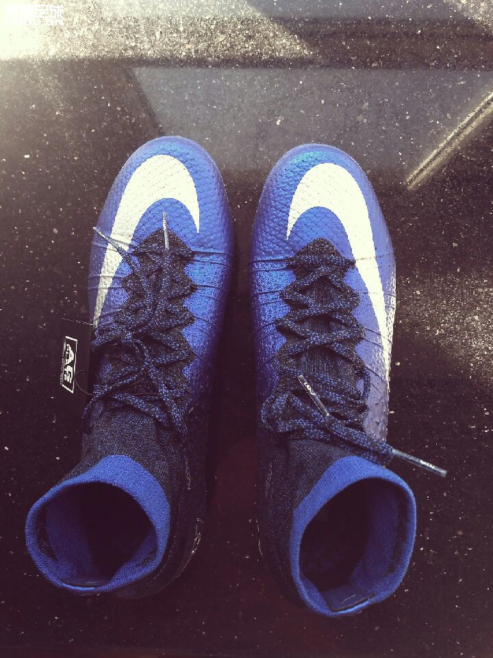 新入的蓝钻求鉴定,求大神帮忙鉴定下