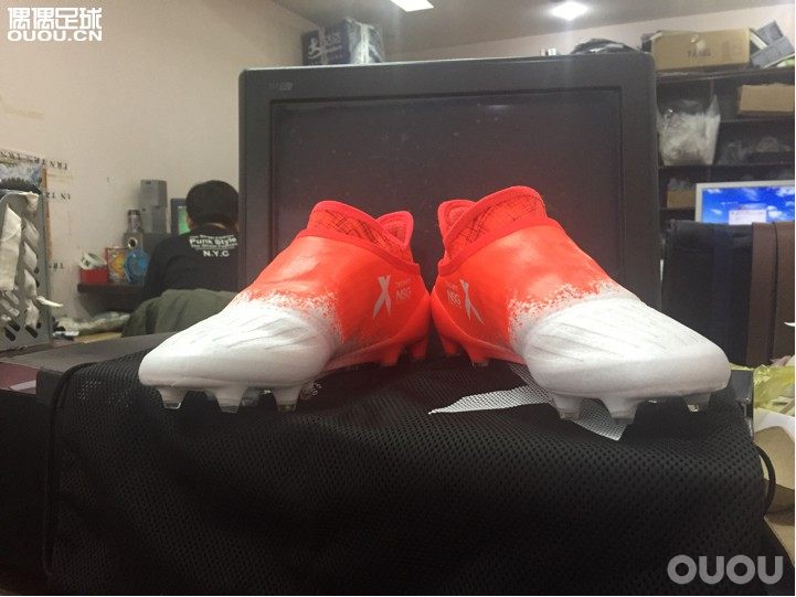 X16+女款配色开箱是不是论坛首发?