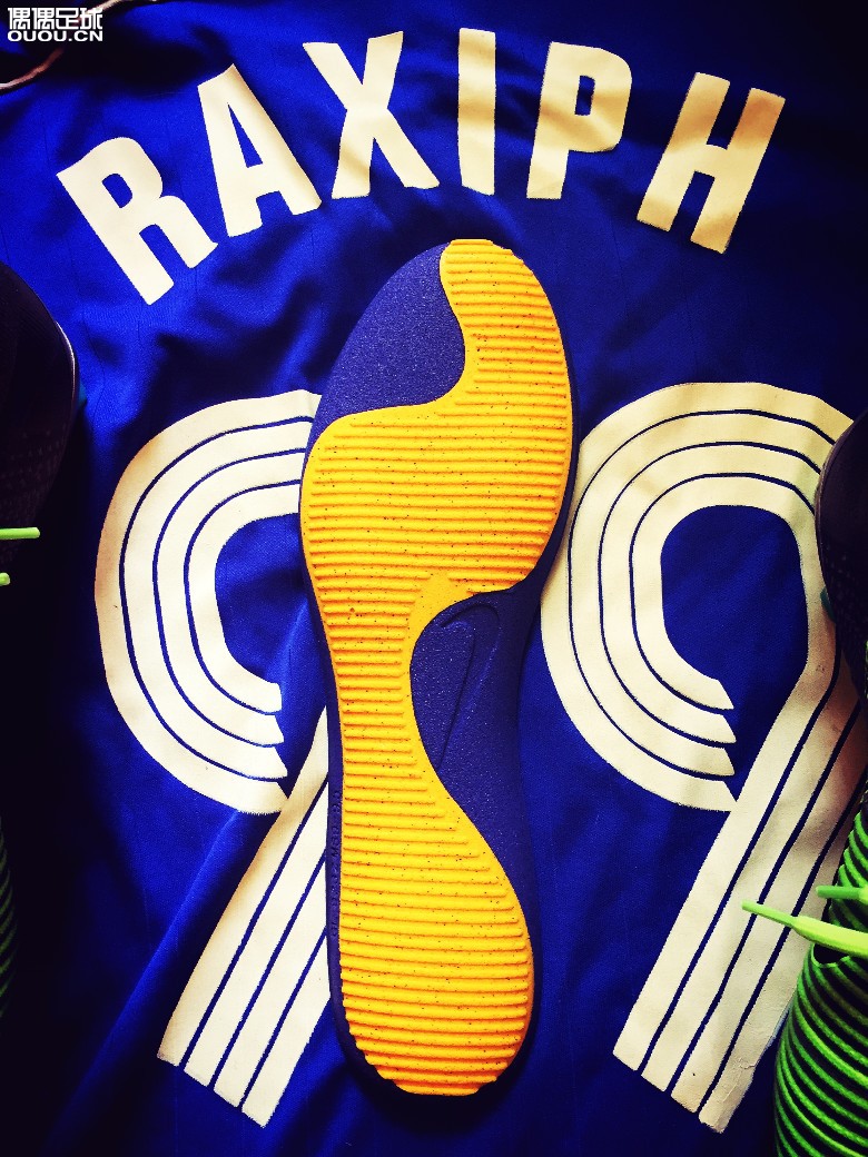 NIKE MERCURIAL SUPERFLY V 精英配色开箱鉴赏