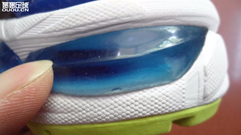 ASICS跑鞋鉴定