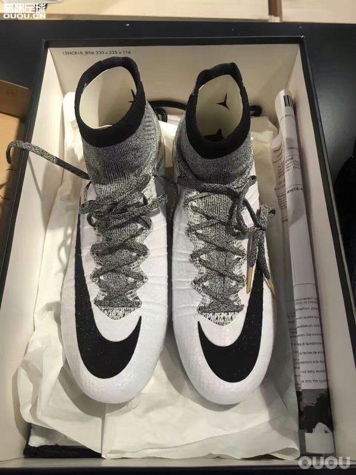 深夜发帖,晒晒几双镇店之宝!本人也是足球鞋发烧友 因为爱好 所以在长春市开了家足球装备的实体店!