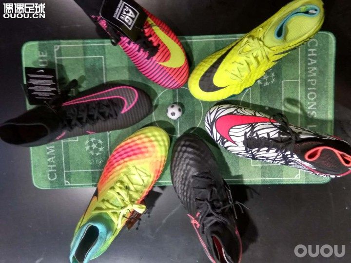 深夜发帖,晒晒几双镇店之宝!本人也是足球鞋发烧友 因为爱好 所以在长春市开了家足球装备的实体店!