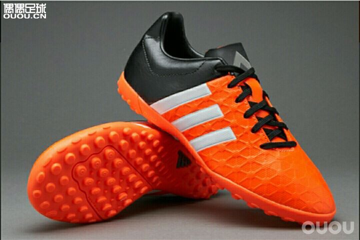 作为一名资深的偶偶论坛潜水运动员,最近发现一个小问题,各个品牌,等级的足球鞋什么超顶