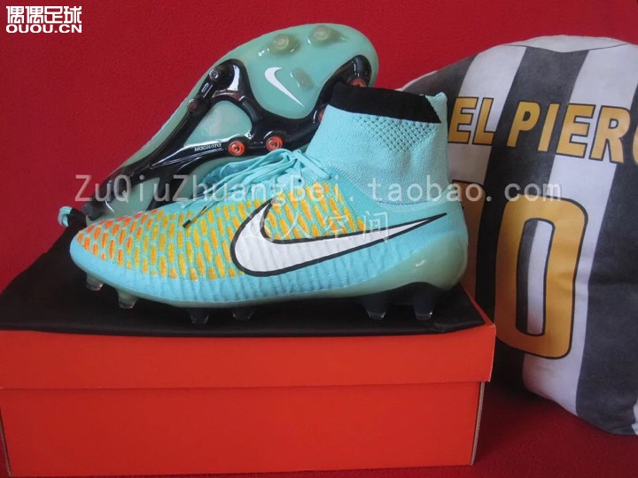 这几双鞋很纠结 学校渣真草场地..脚型特别瘦 穿sf4侧面都留空求大神帮挑