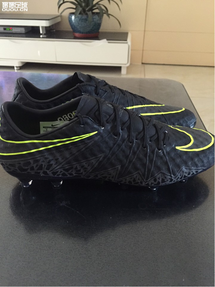 算不算首发?历时十一天,pds德国站购买,毒蜂2顶级暗黑系列。