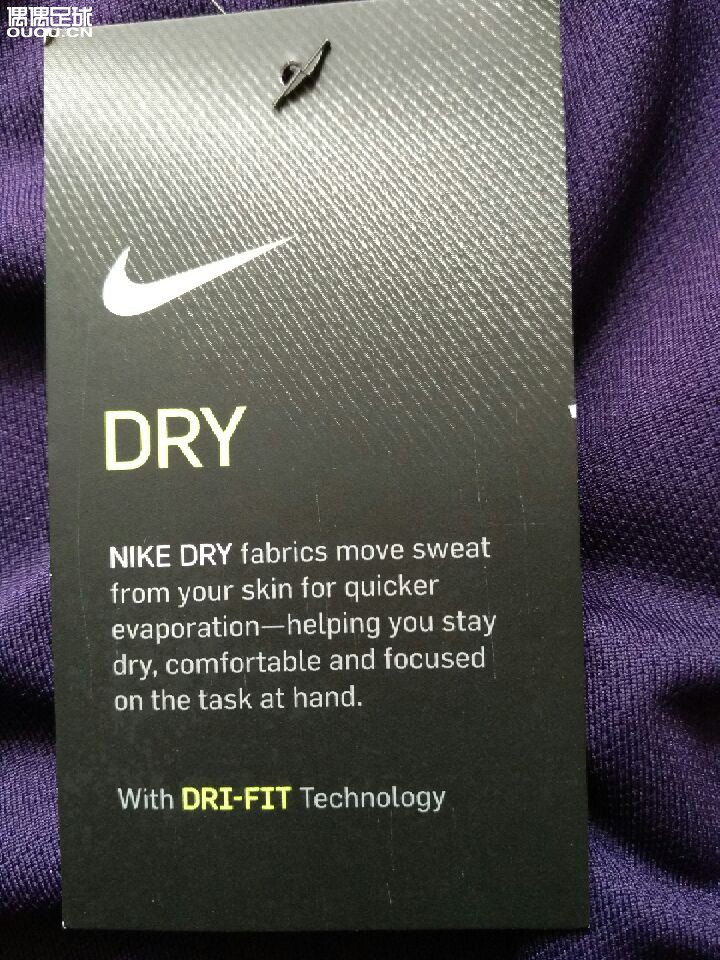 求大神鉴定球衣 广告 号码 真伪,谢谢!