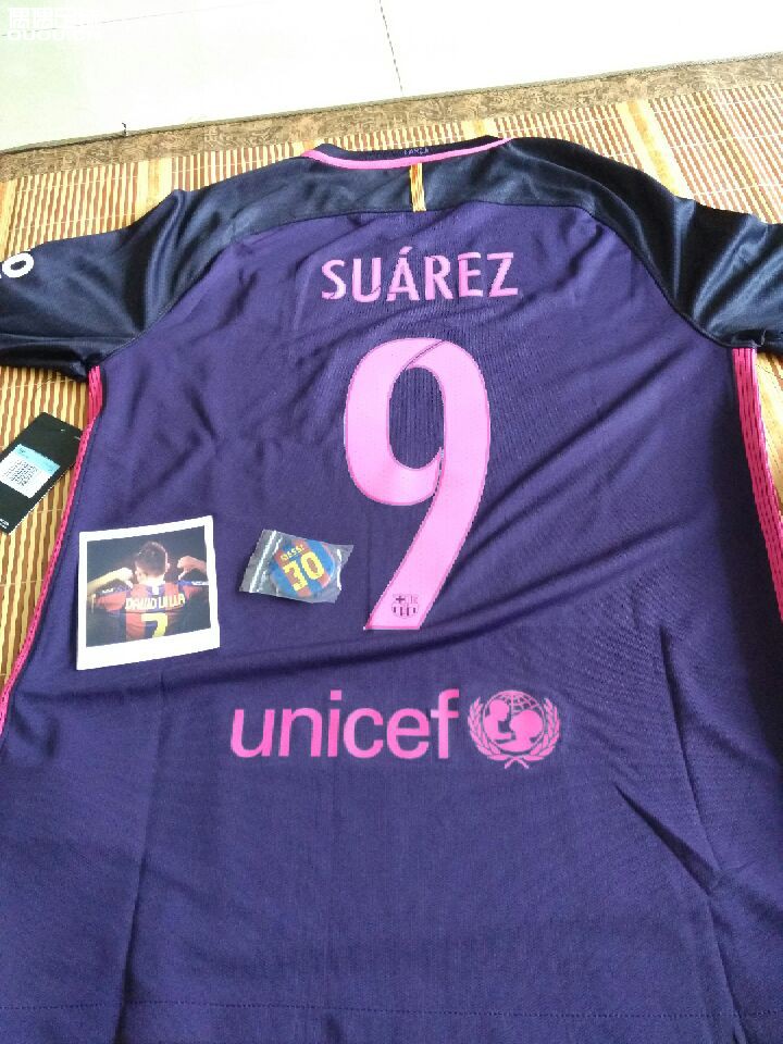 求大神鉴定球衣 广告 号码 真伪,谢谢!