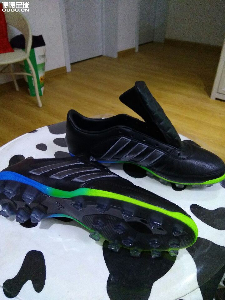 小白怒发一贴,求鉴定,新收一双gloro,皮质销魂的让人心神荡漾啊