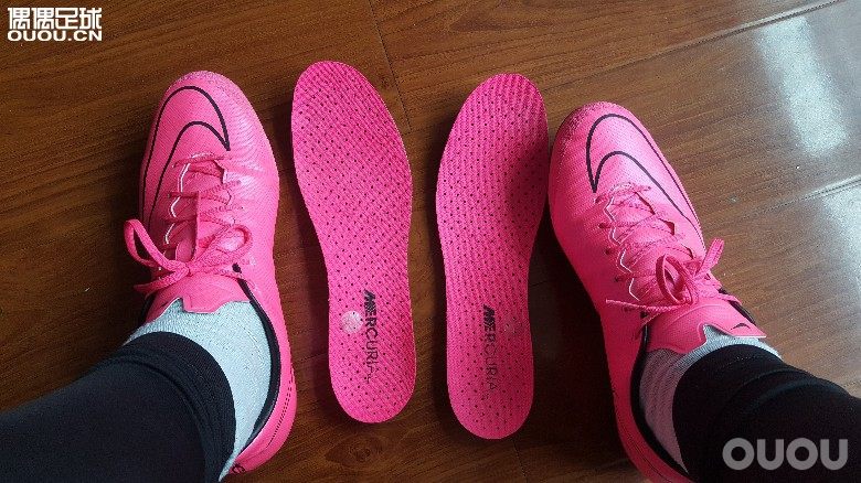 刺客10 骚粉 次顶449买的全新,球鉴定