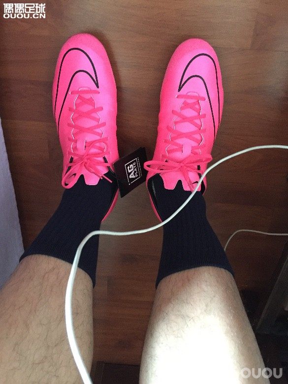 刺客10粉色veloce ag求鉴定