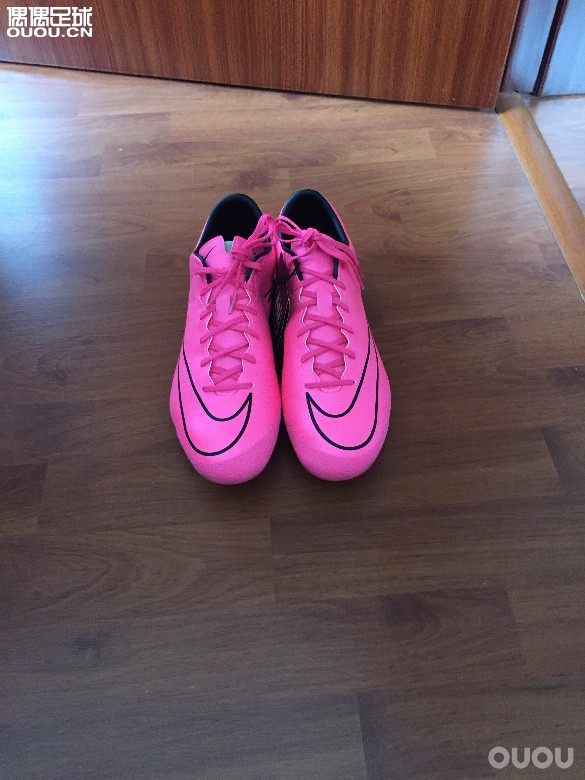 刺客10粉色veloce ag求鉴定