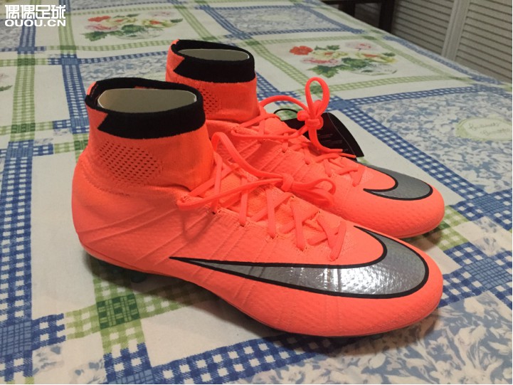 大家来给鉴定一下这双sf4!各位兄弟过来看一看,最近囤了一双sf4,实在太难买了。