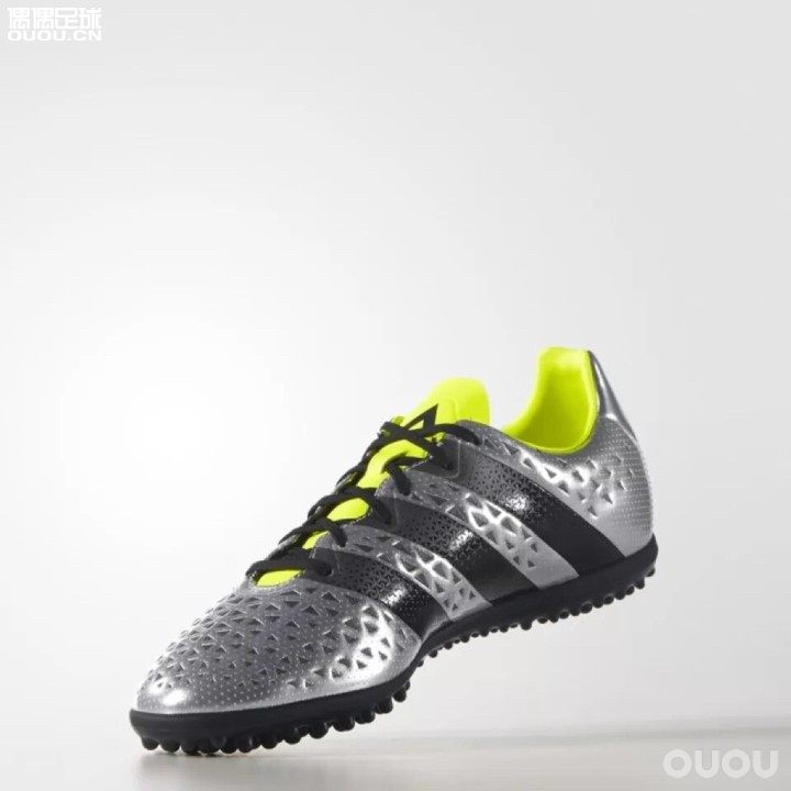 帮忙选择下入手哪双球鞋啊