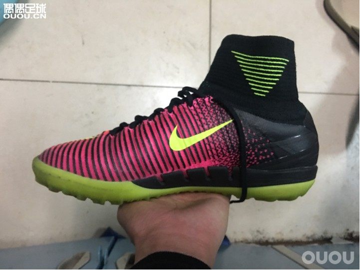 求鉴定呀,刚买的鞋。