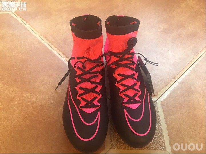 到了一双sf4袋鼠皮,留着天凉了穿,和越南产鬼牌相比波产真是超它几条街,非常软,舒服。