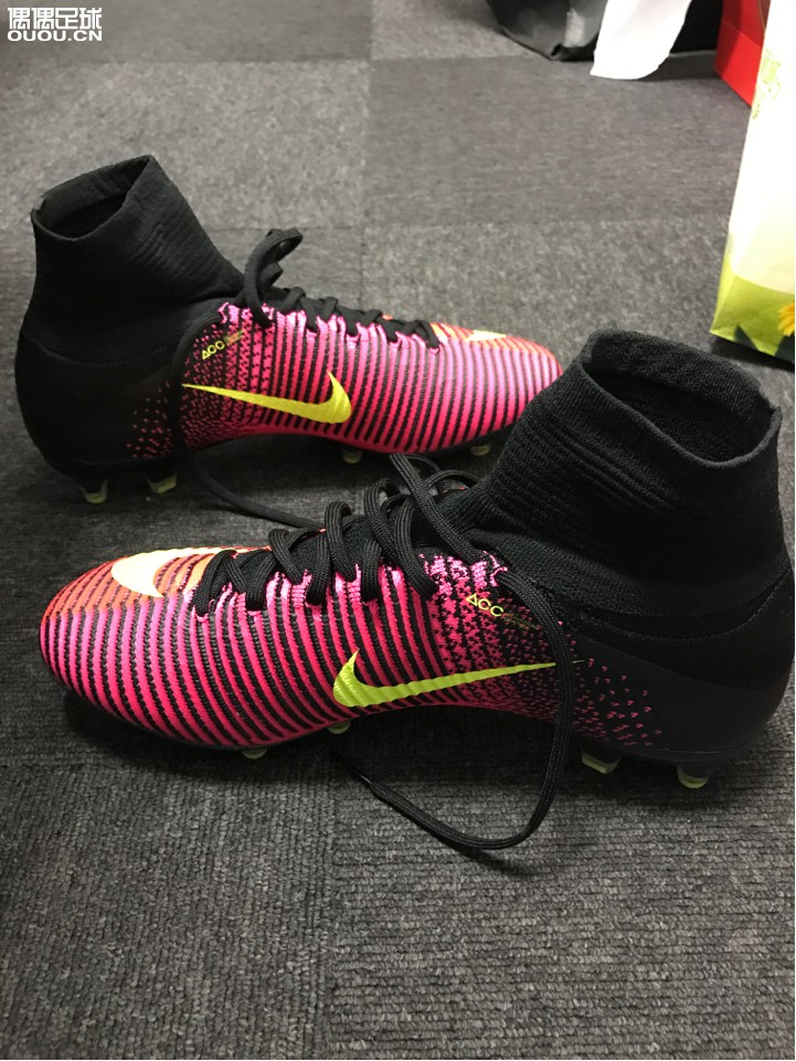 SF5 ag 意产 sample 串9 球员版1.仍然是你熟悉的JP2702.与SF4相比不再偏大半码