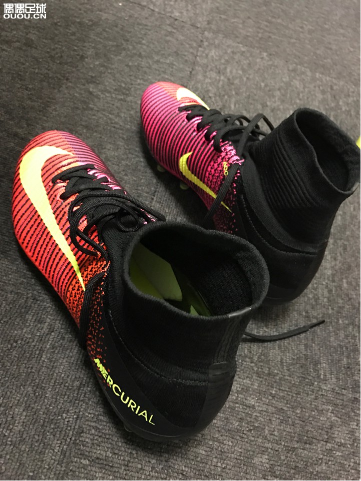 SF5 ag 意产 sample 串9 球员版1.仍然是你熟悉的JP2702.与SF4相比不再偏大半码