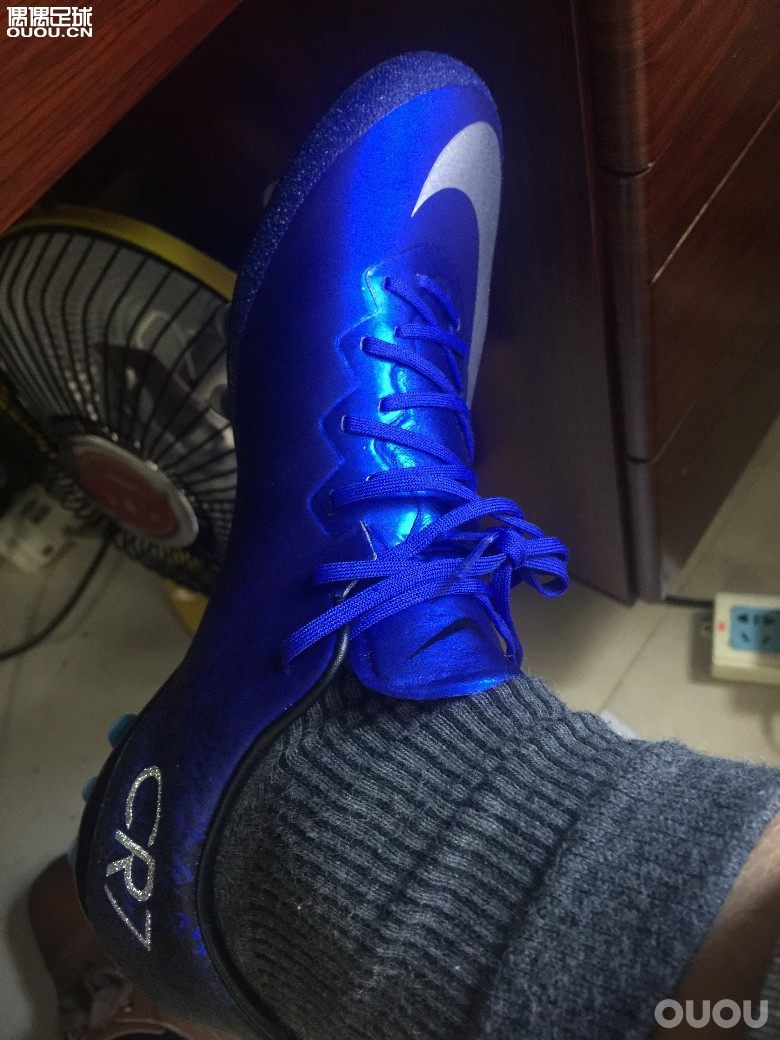 新入手两双顶级紧得不要不要的,请大神们指点