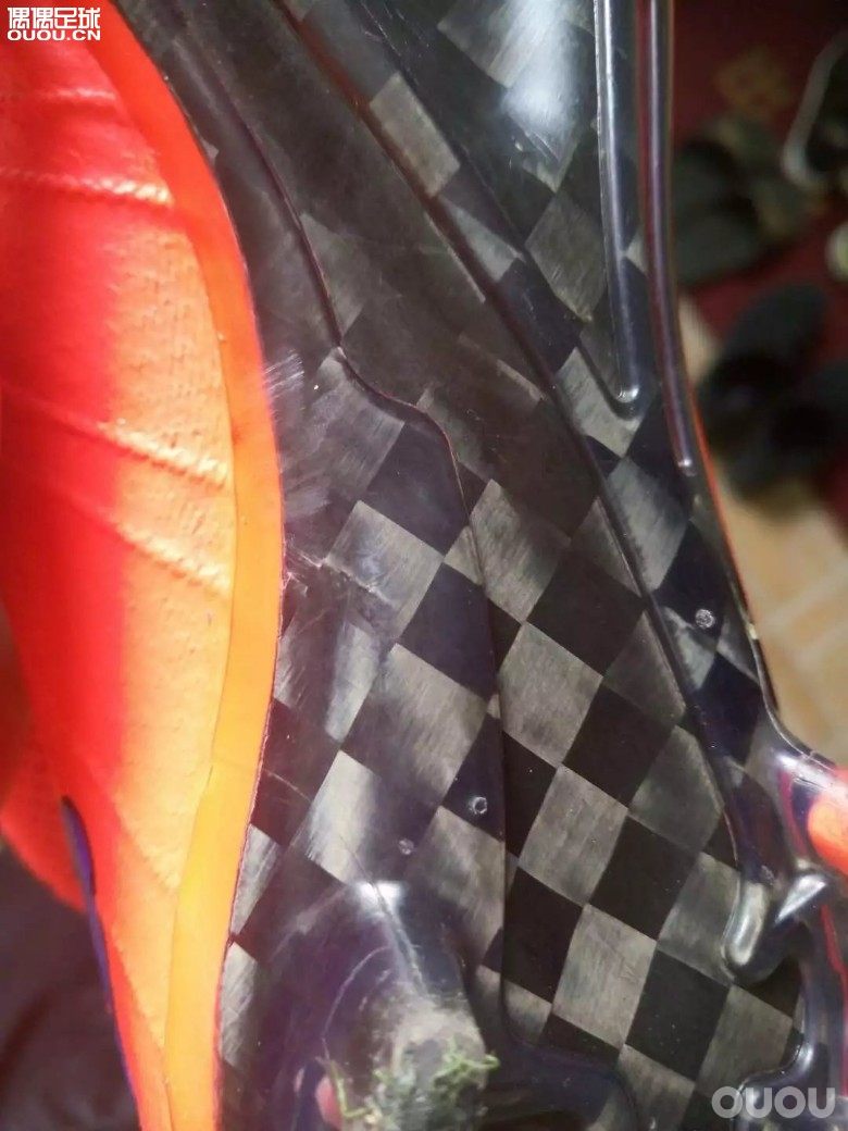 脆弱娇气的好鞋—-SF4