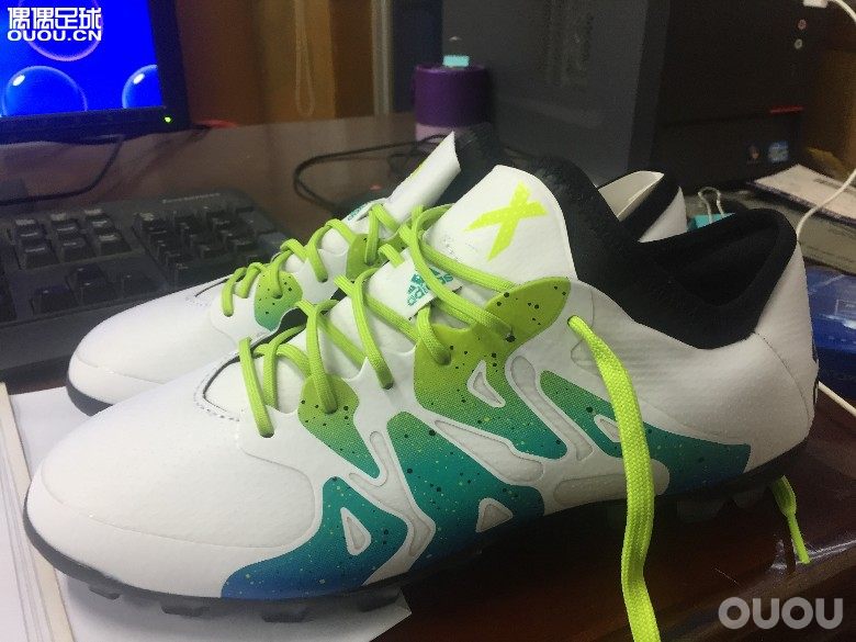 新入手的ADIDAS  X15.1AG (白)请大神鉴定下