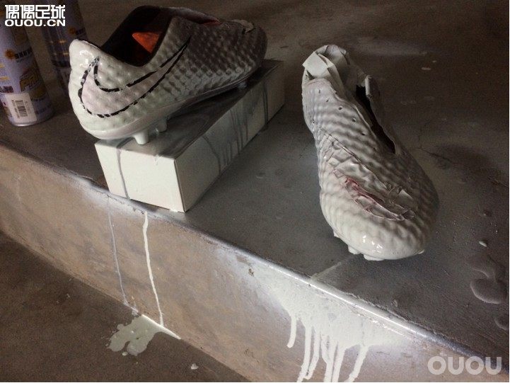 亲自DIY 毒蜂 银白面具 经过各种无情蹂躏 一点也不掉色 不裂纹 不掉粉 哈哈哈