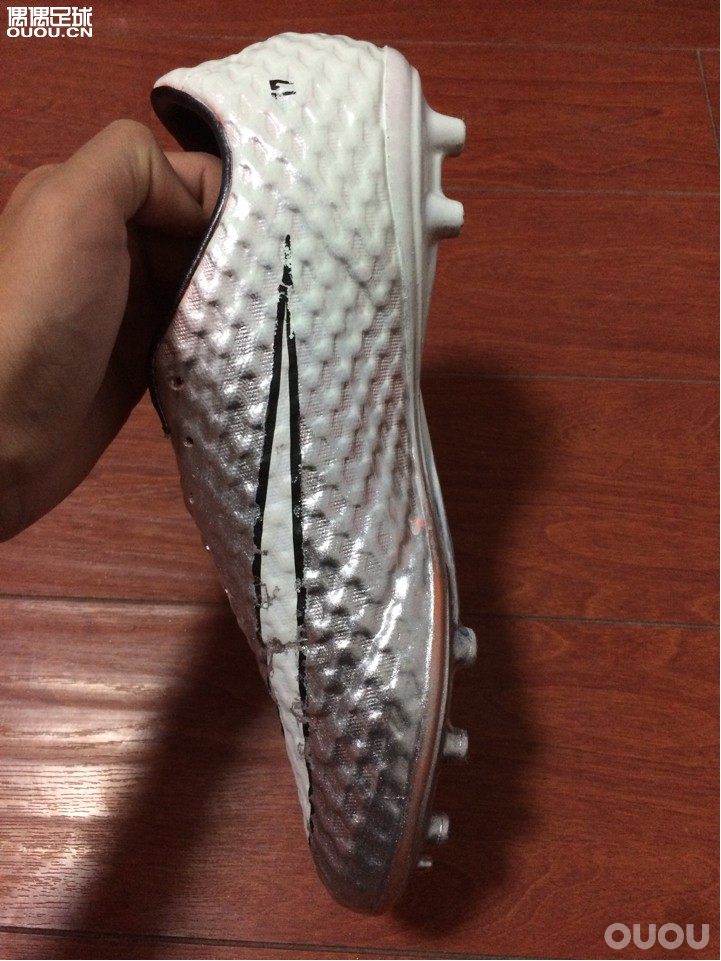 亲自DIY 毒蜂 银白面具 经过各种无情蹂躏 一点也不掉色 不裂纹 不掉粉 哈哈哈