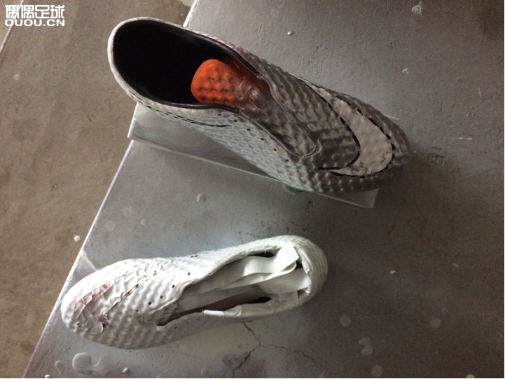 亲自DIY 毒蜂 银白面具 经过各种无情蹂躏 一点也不掉色 不裂纹 不掉粉 哈哈哈