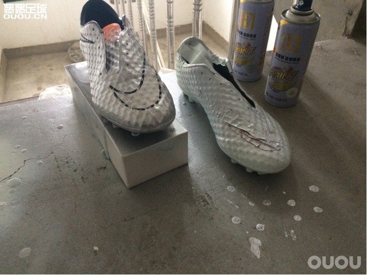 亲自DIY 毒蜂 银白面具 经过各种无情蹂躏 一点也不掉色 不裂纹 不掉粉 哈哈哈