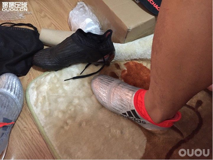 迟迟入手得欧洲杯配色。