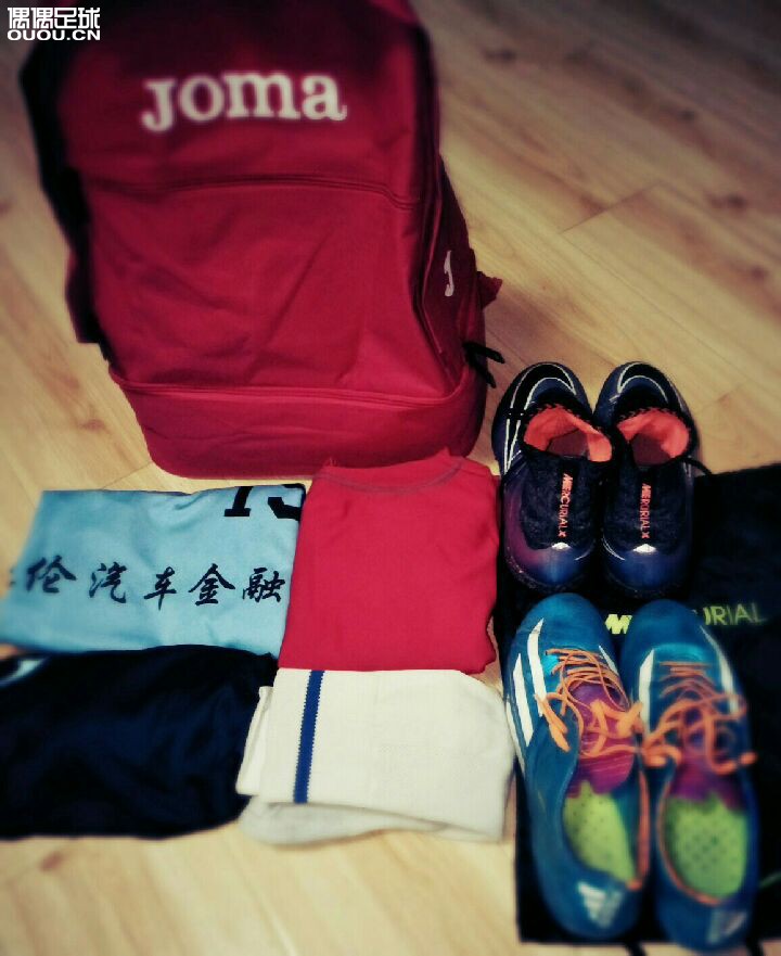 明天我们将迎来贺岁杯第一场淘汰赛,无兄弟不足球,加油弟兄们!