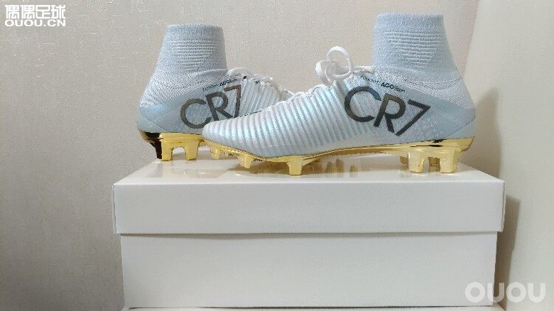 晒一波!!限量777双金球战靴Mercurial Superfly CR7 Vitórias