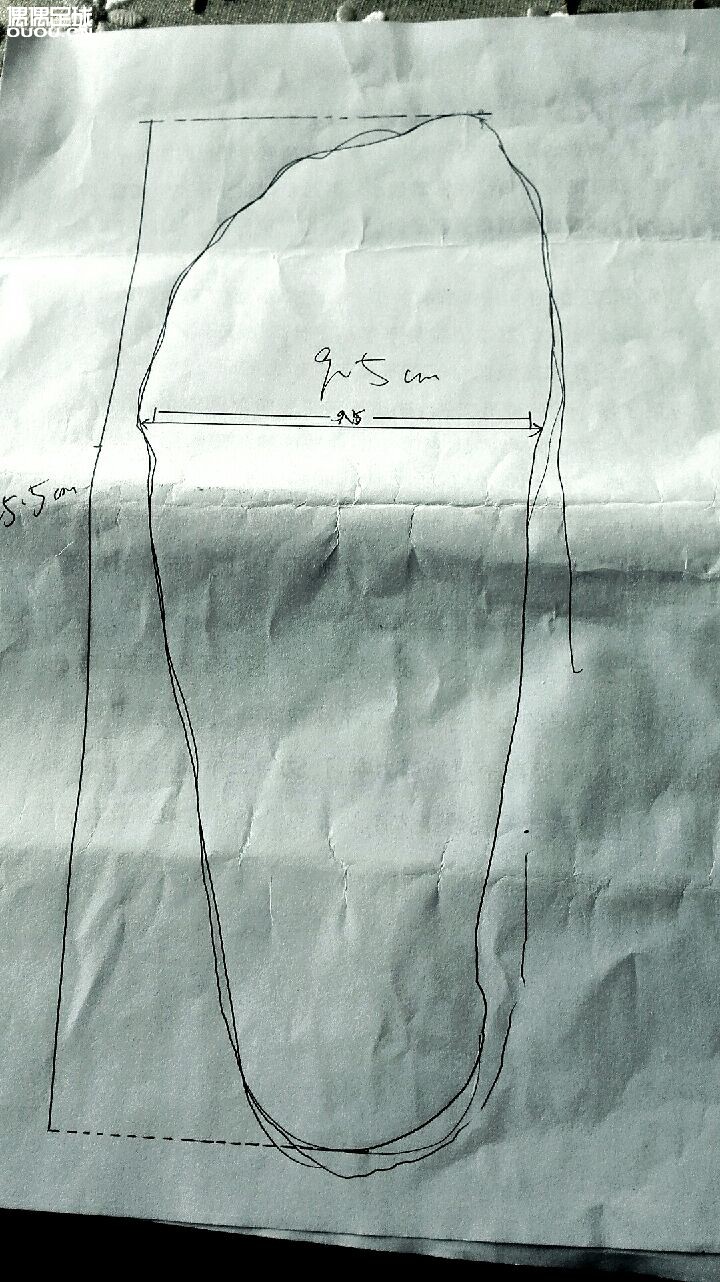 这脚屠吗?可以穿刺客吗?(最宽差不多95mm)