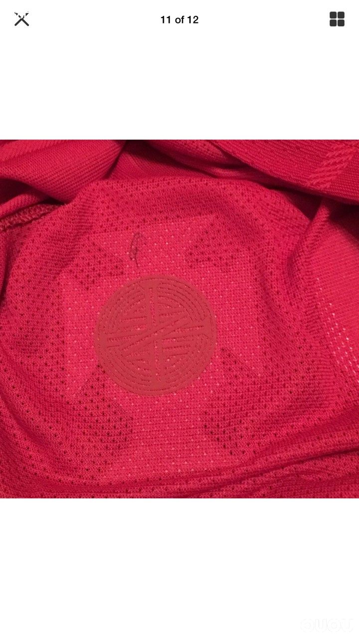 求大神鉴定一下这件葡萄牙球员版的真假